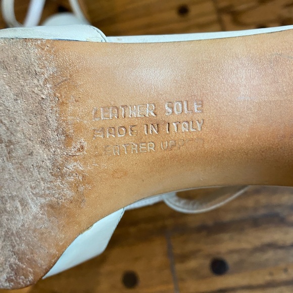 Vintage Ferragamo T-Strap Heels 7B - Picture 6 of 8